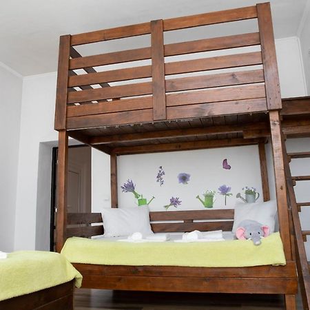 Cosy Apartment In City Centre Nagyvárad Kültér fotó