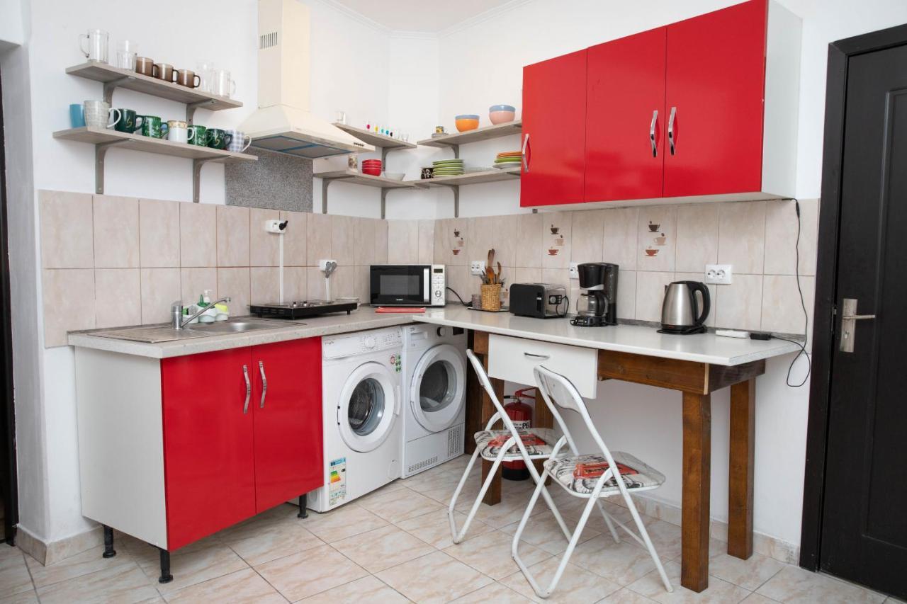 Cosy Apartment In City Centre Nagyvárad Kültér fotó