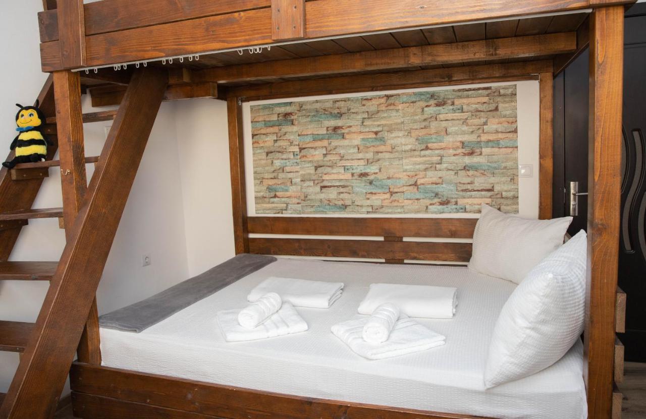 Cosy Apartment In City Centre Nagyvárad Kültér fotó