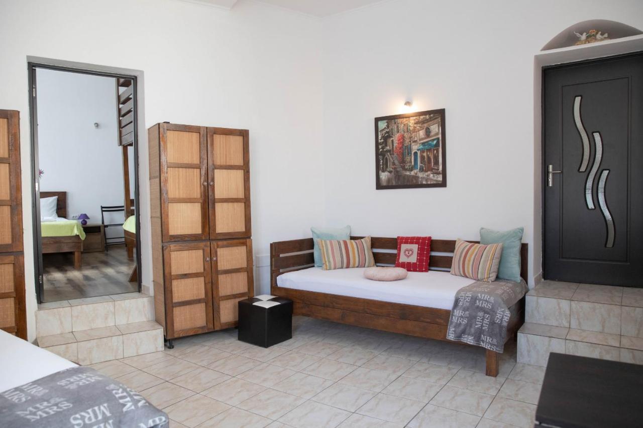 Cosy Apartment In City Centre Nagyvárad Kültér fotó