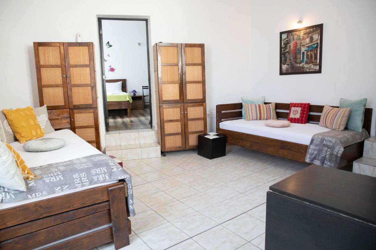 Cosy Apartment In City Centre Nagyvárad Kültér fotó